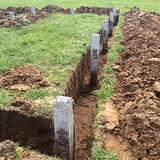 Преимущества возведения свайного поля на ж/б сваях